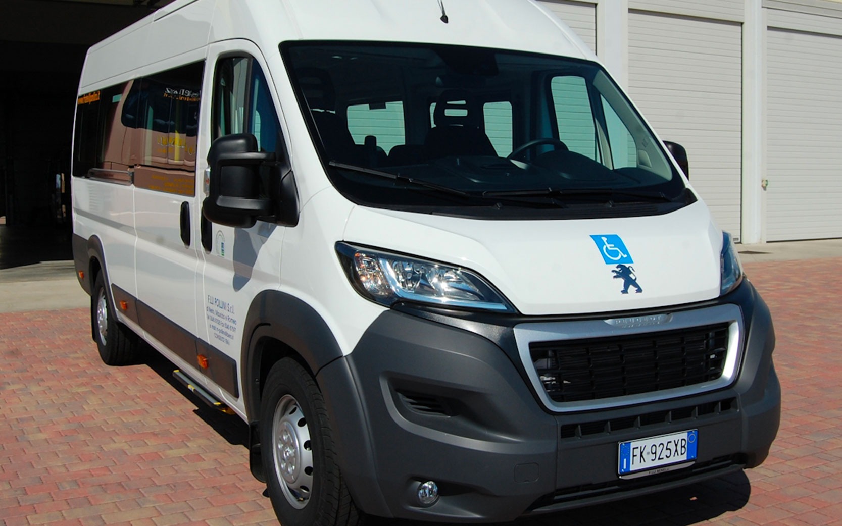 Minibus per trasporto disabili